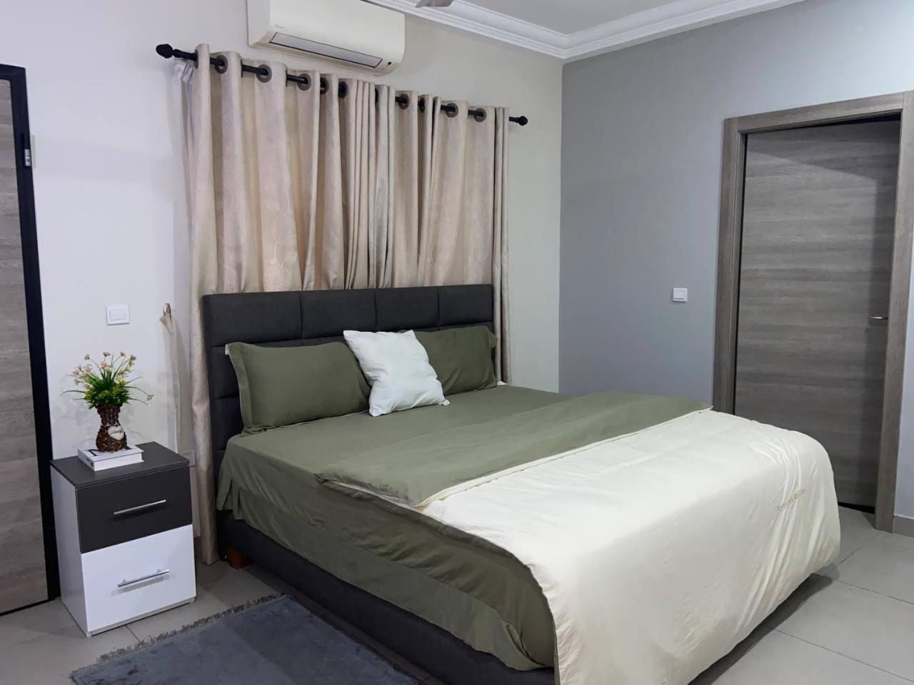 Queens View Apartment Akra Dış mekan fotoğraf