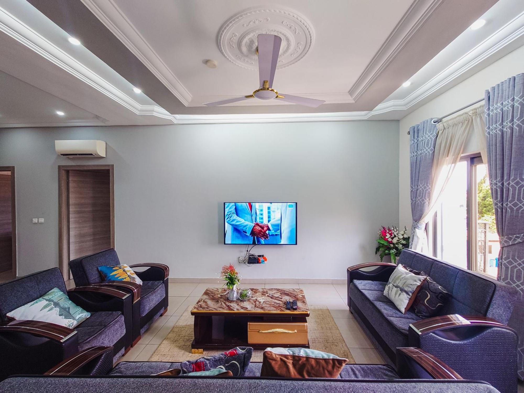 Queens View Apartment Akra Dış mekan fotoğraf